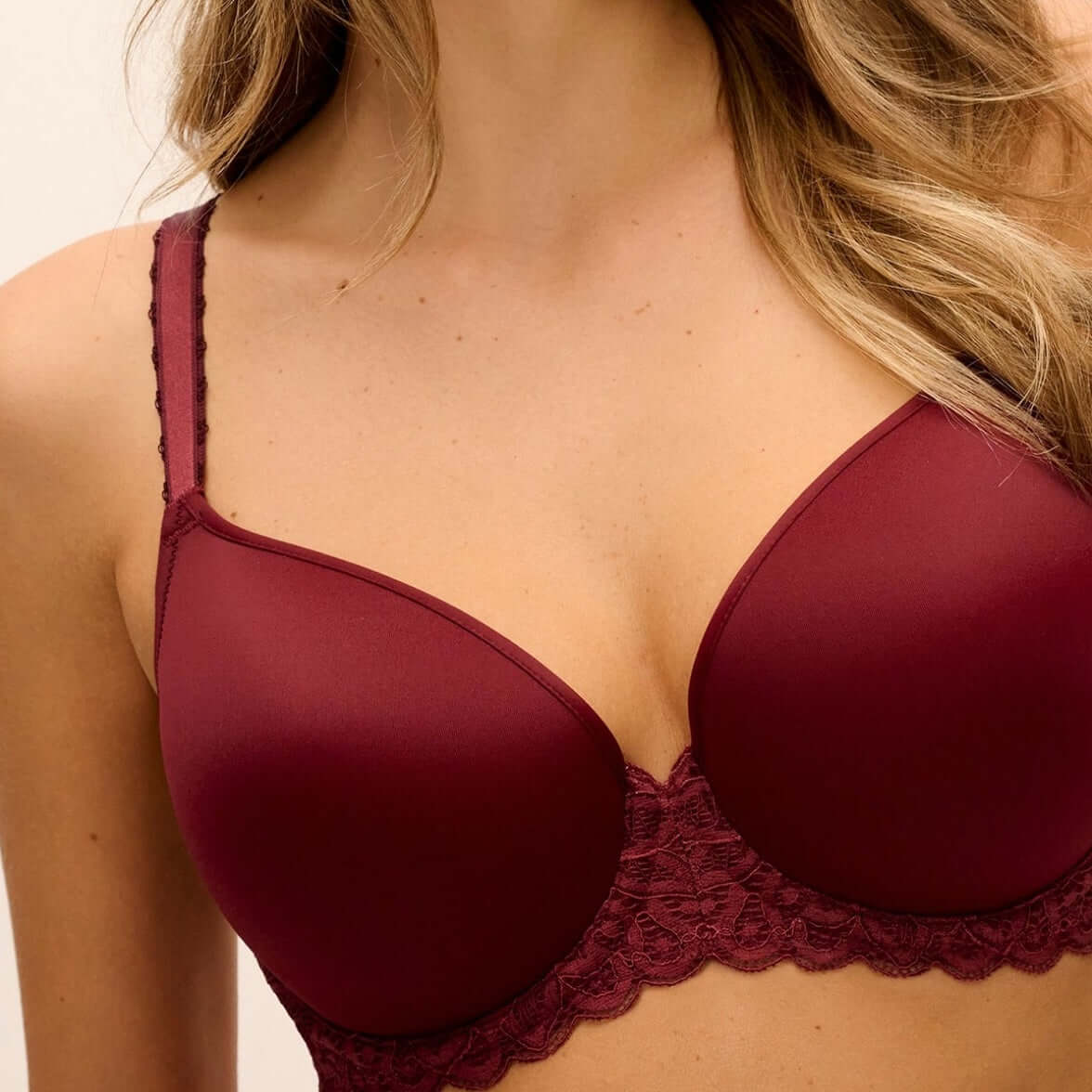 Sujetador Contour con Aros Raffine Wacoal WE148004