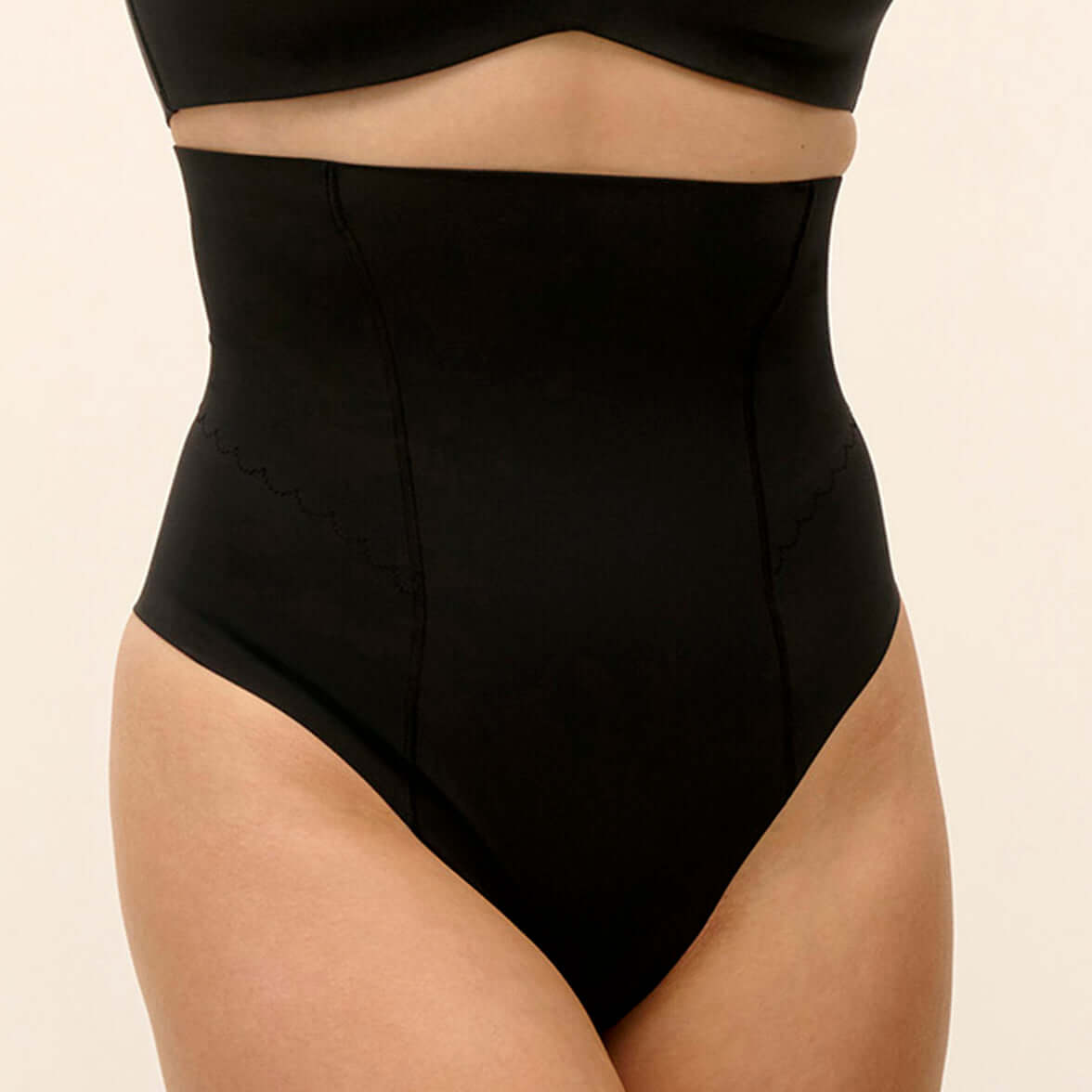 Tanga Moldeadora Talle Alto Wacoal Flawless WE602447 Black