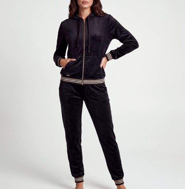 Conjunto de terciopelo sport Selmark P12953