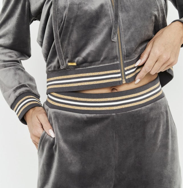 Conjunto de terciopelo sport Selmark P12953